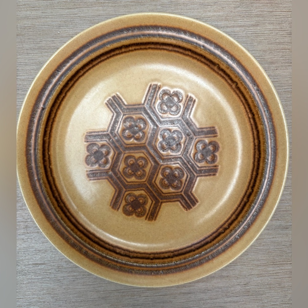 🍯Vintage Genuine Ironstone New Zealand Honeycomb Pattern Dinner Plate - 10.25"